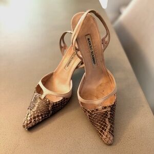 Manolo Blahnik Snake Skin Shoes - Size 37 1/2